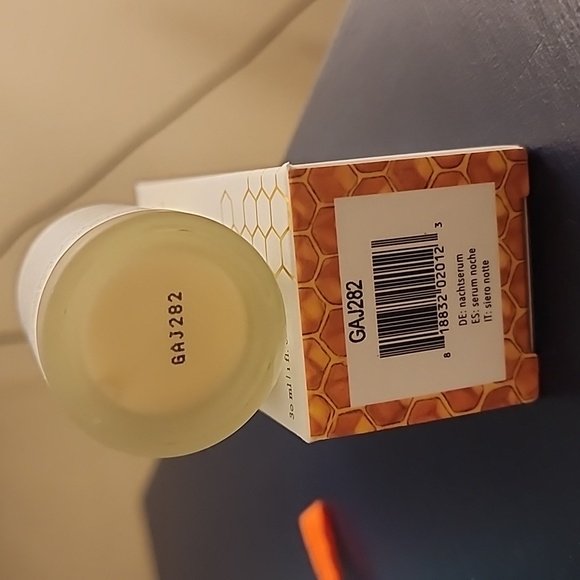 FARMACY HONEYMOON GLOW AHA RESURFACING NIGHT SERUM *FULL SIZE - Picture 2 of 5